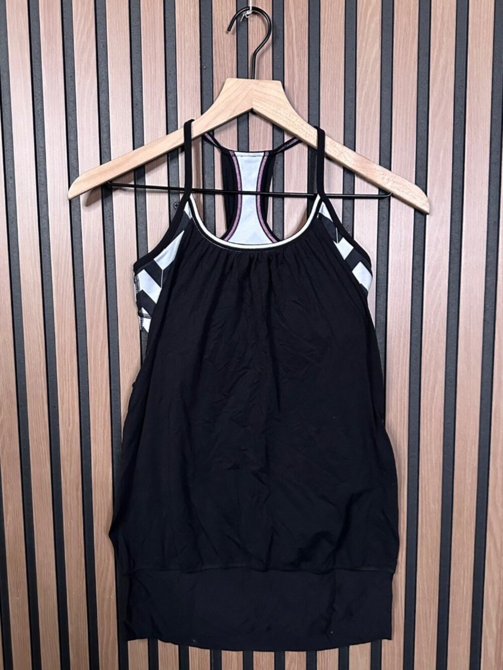 Lululemon No Limits Tank Top 4 / S Womens Black White Chevron Bra Workout